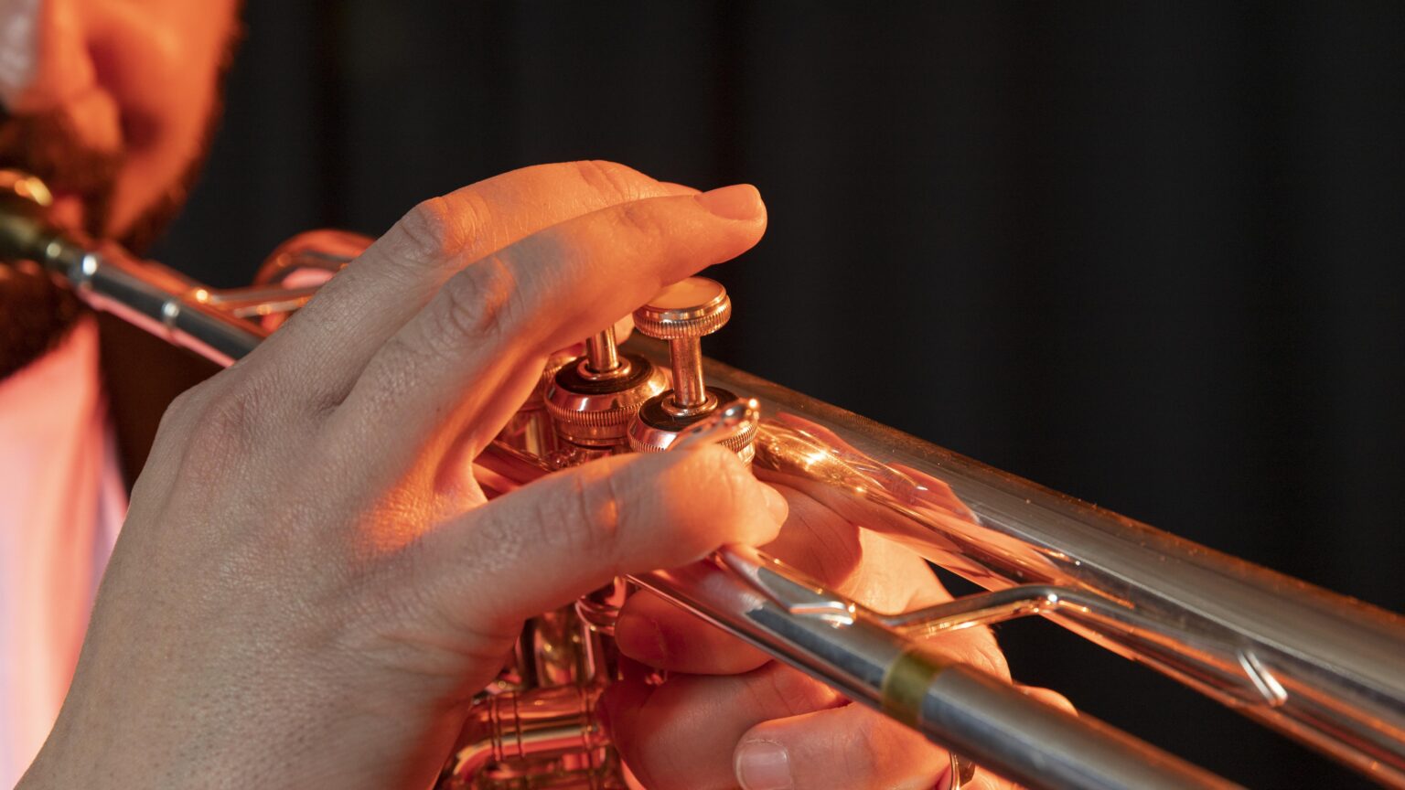musician-celebrating-jazz-day-1536x864
